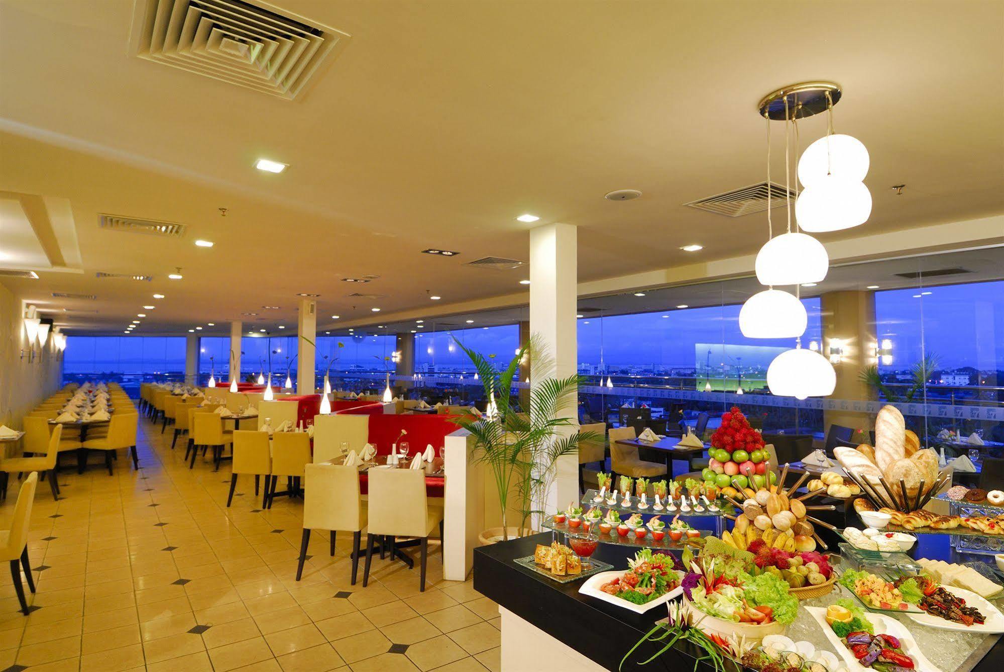 Borneo Royale Hotel Tawau Exterior foto